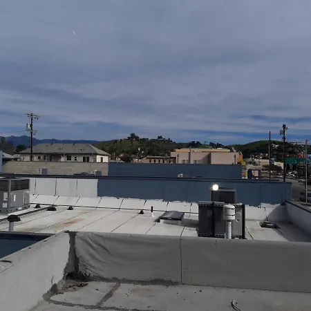 Pads On Pasadena Ave-2